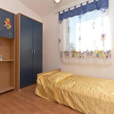 3 Bedroom Gorgeous Apartment In Marcana Екстер'єр фото
